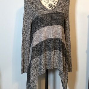 WARM BROWN & TAUPE STRIPED V-NECK SWEATER WITH HANDKERCHIEF HEM SZ. MED